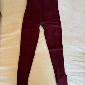 SET Active Burgundy Leggings